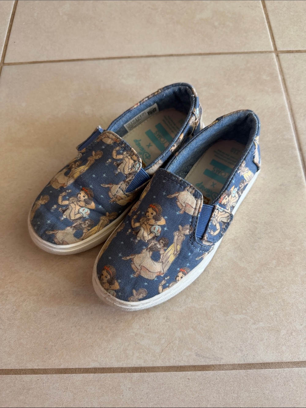 TOMS Disney Snow White Canvas Shoes - US Toddler 10
